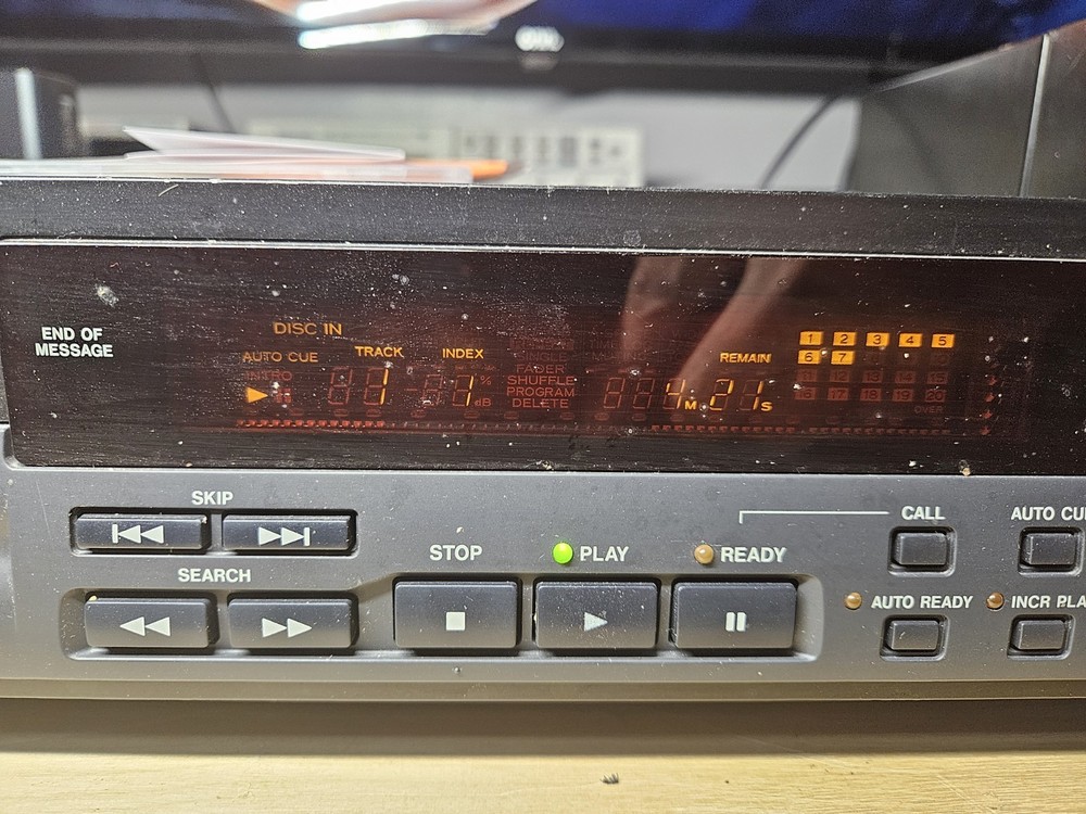 TASCAM CD-450 Professional Studio CD Player (as is)(S18)