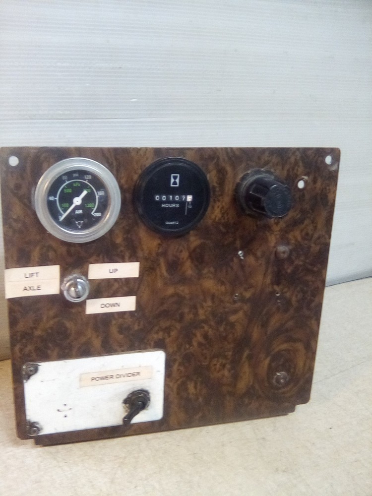 1990 Kenworth T450 Dash Panel