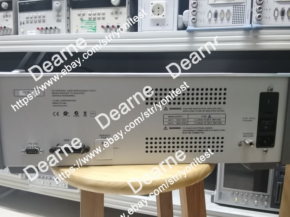 FLUKE 7526A multifunctional calibrator/