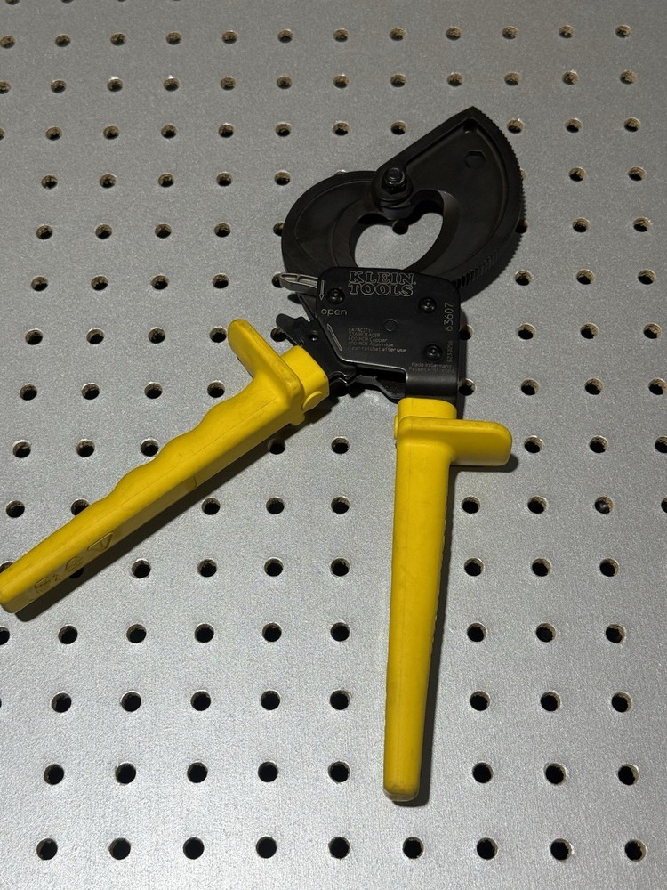 Klein Tools 63607 Ratchet Cable Cutter