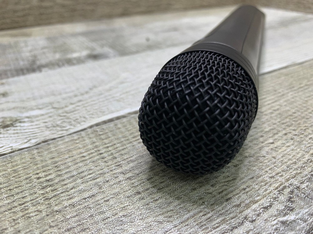 Leadsinger LS-3222 Wireless Karaoke Microphone 2.D1 Black