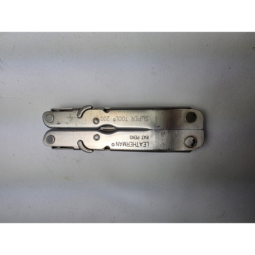 Leatherman Super Tool 200 Multi Tool Good Shape