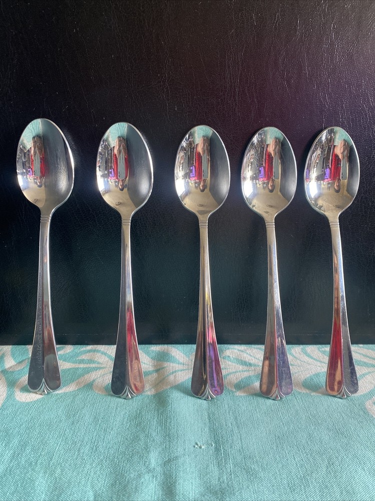 5 Pcs Rogers Co Country Shell Teaspoon Stainless Flatware