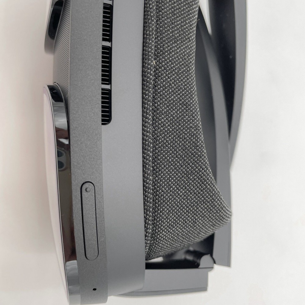 HTC VIVE Flow Virtual Reality Glasses Good Condition