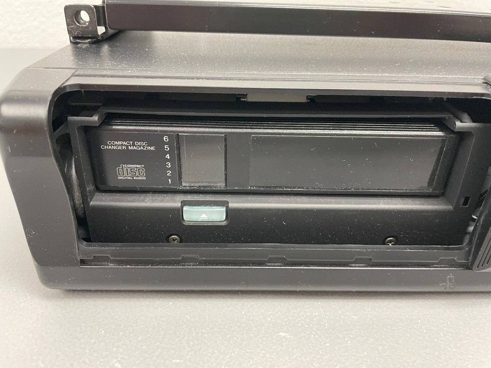 Audi CD changer 1997 A4 8D9035111 used