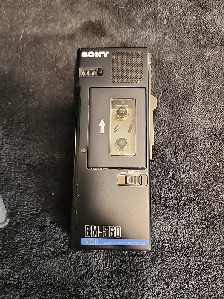 Sony BM-560 Microcassette Recorder & Player With Pouch Untested