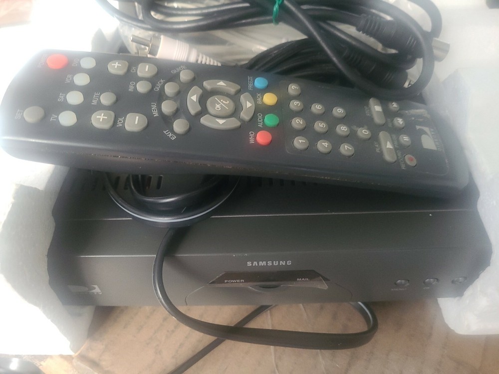 DirectTV/ Samsung Cable Box