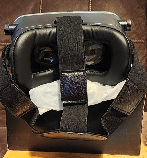 AstoriaVR Virtual Reality Smartphone Headset Black, NEW