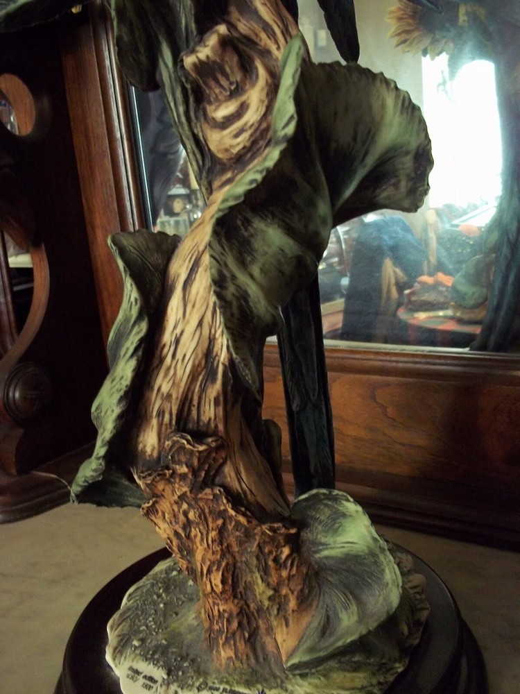 Majestic Blue Macaw limited-edition Sculpture