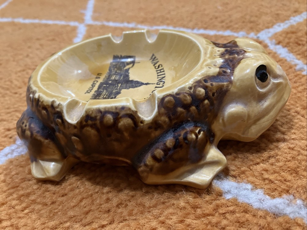 Vintage Brown Toad Ashtray Washington, D.C. Souvenir