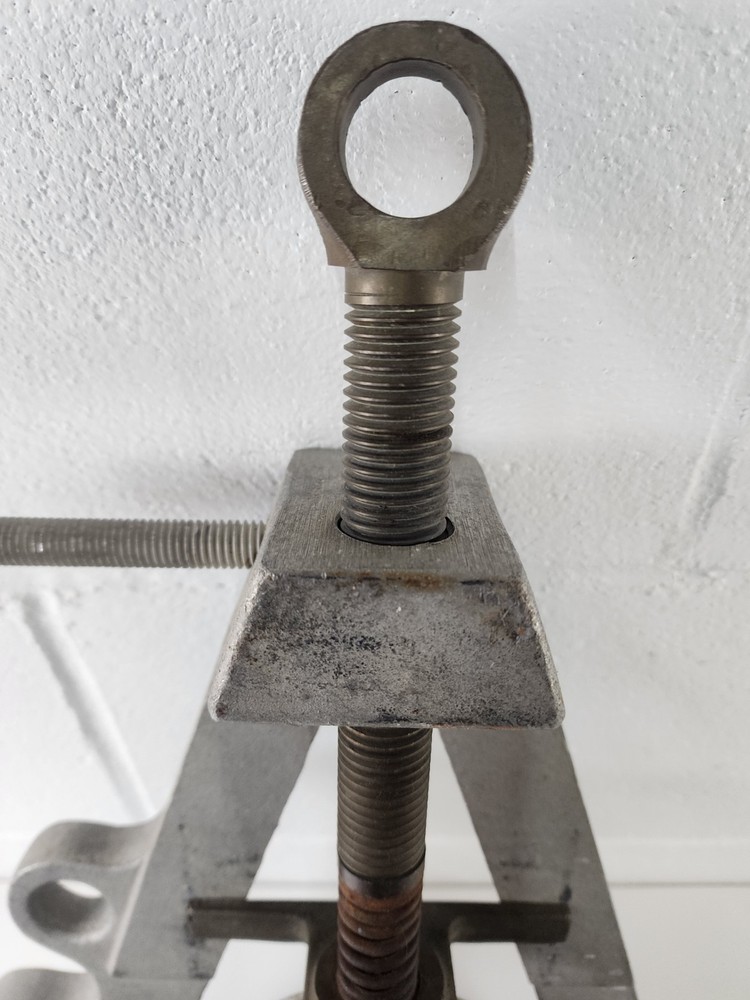 W. M. Bashlin Co. Traveling Rolling Ground - Stringing Block Pulley - 1590B