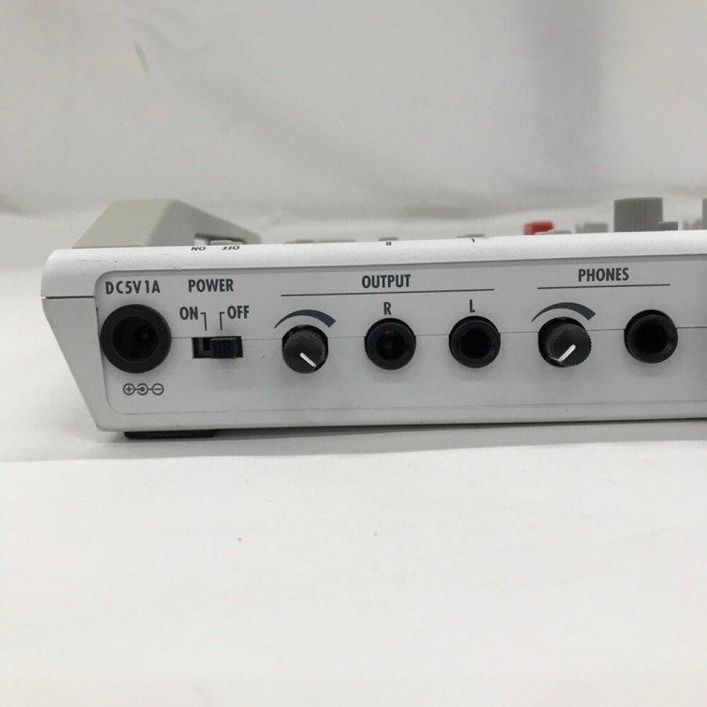 Zoom R16 Portable Multitrack Recorder Controller and Interface Good Condition