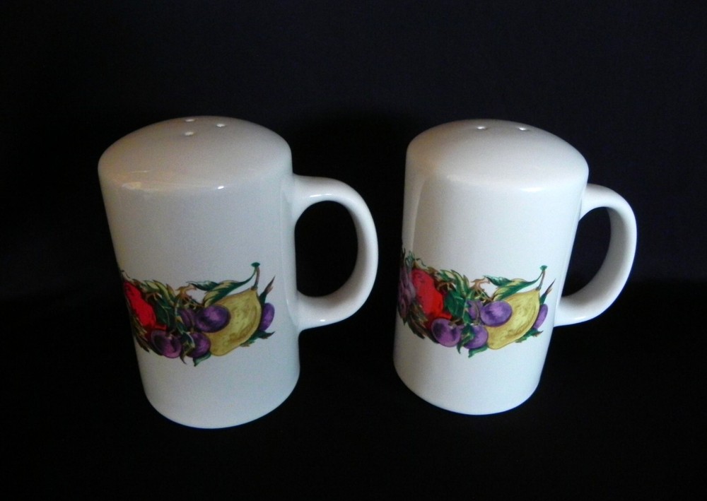 Vintage CORNUCOPIA Large Handled Salt & Pepper Shaker Set