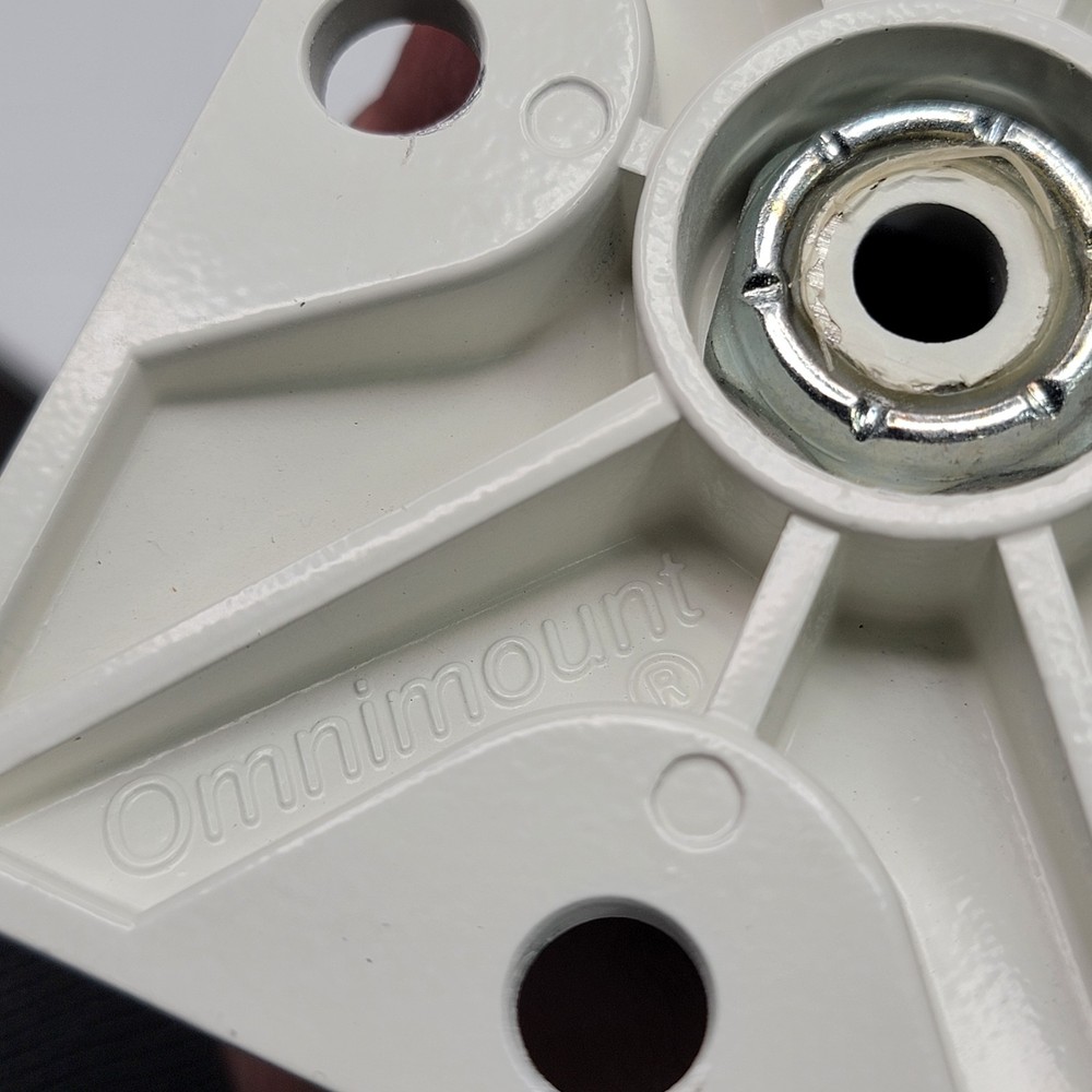 QUALITY - Omnimount Systems Ramsa Adjustable Speaker Wall Mount - HOLLYWOOD USA