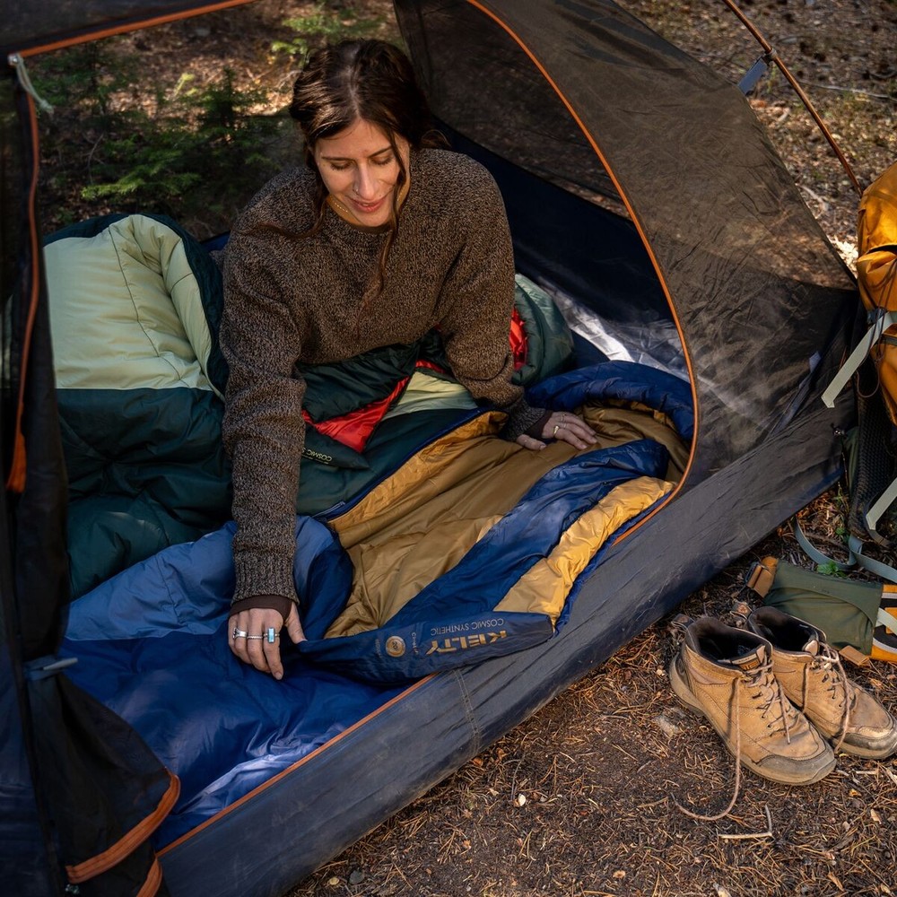 Kelty Cosmic Sleeping Bag: 20F Synthetic