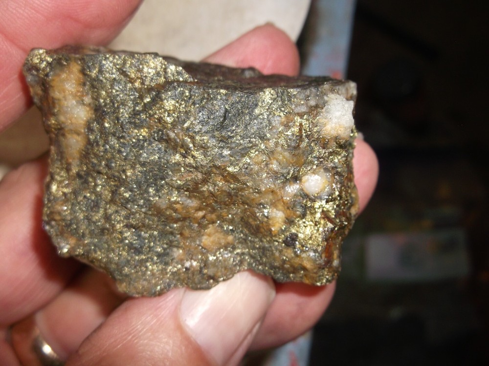 Gold, silver, copper, 74 grams samples ,ore high grade .