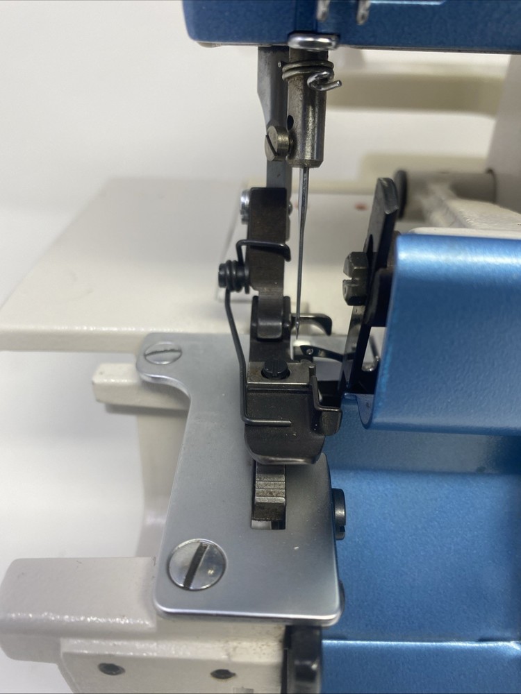 Singer Professional 14U12