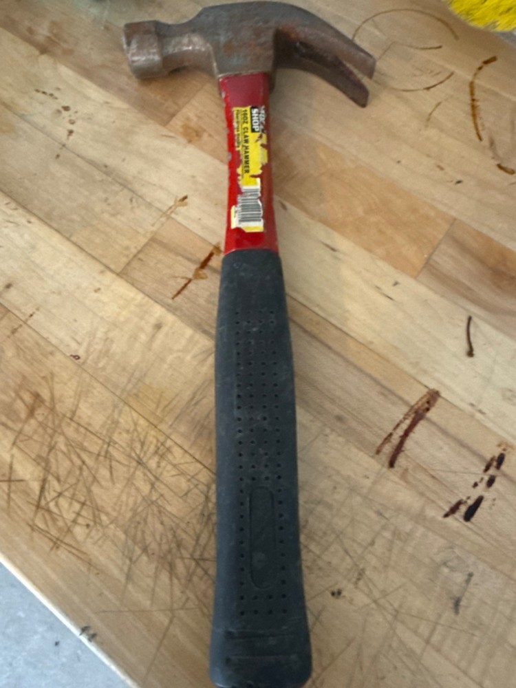 Tool shop 160z claw hammer Excellent
