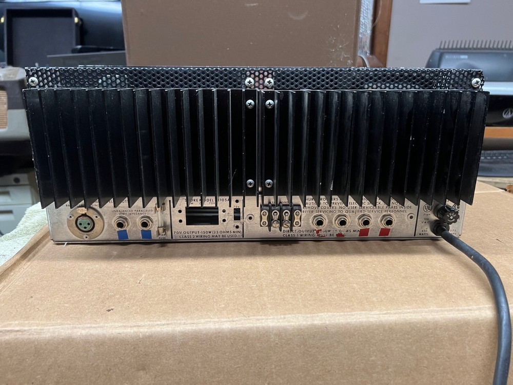 Shure SR105 Series Solid State Power Amplifier