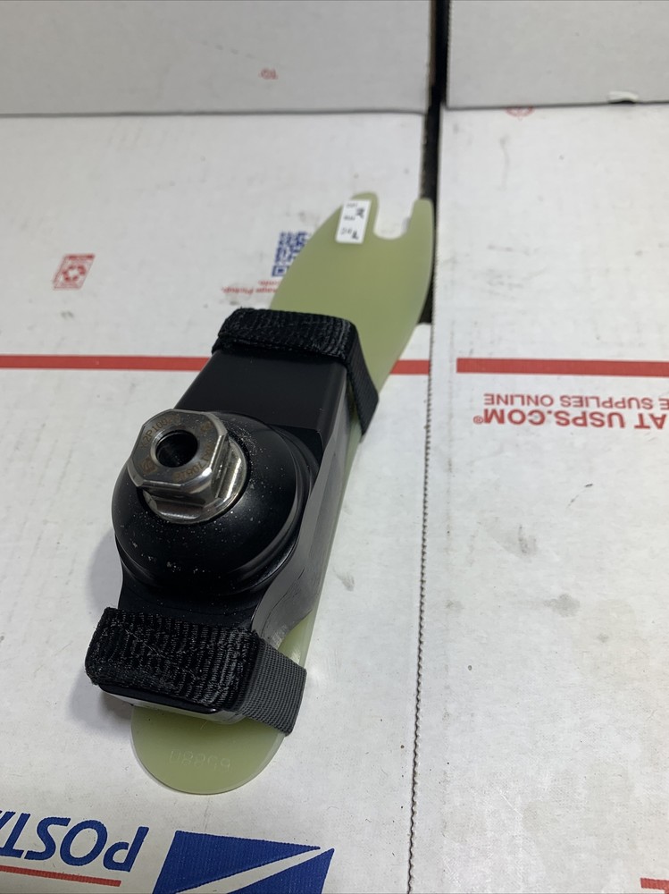 Left ossur k2 sensation prosthetic foot. size 24. category 2