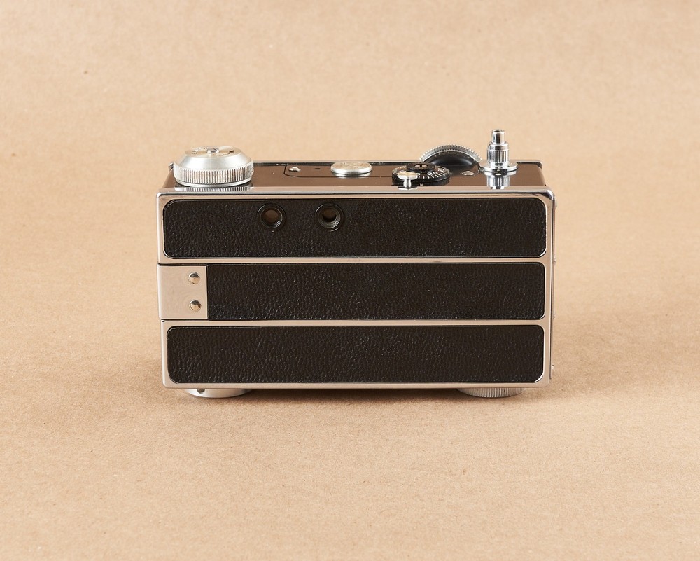 Argus C3 camera-working w/leather case, excellent condition, for use or display
