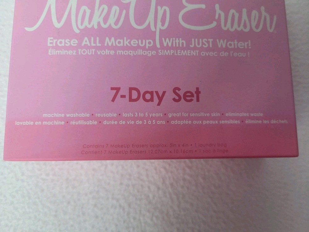 The Original MakeUp Eraser 7 Day Set & Laundry Bag Original PINK