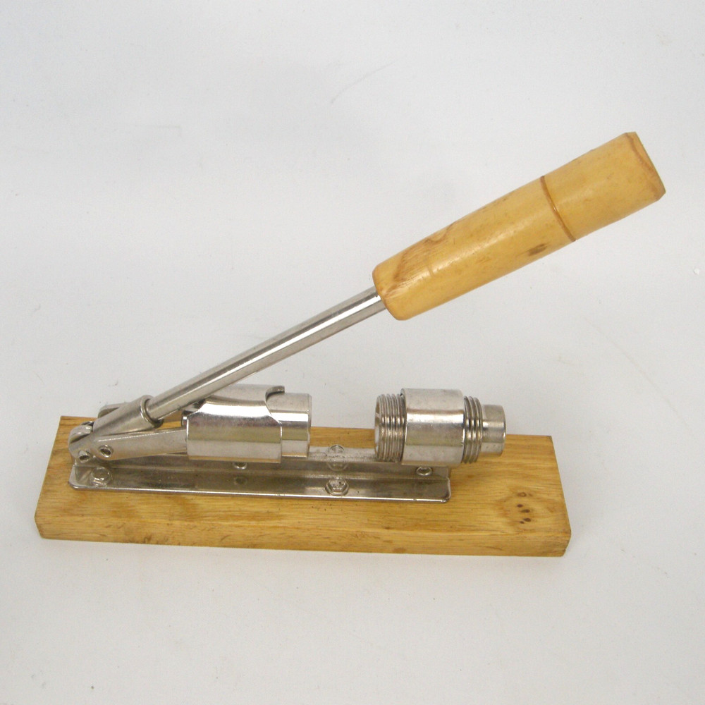 Duke's Easy Pecan and Nut Cracker NOB