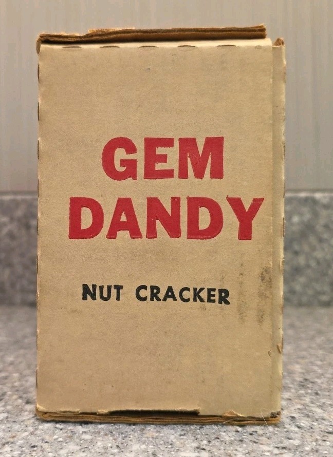 Vintage Gem Dandy Nut Cracker Munsey Products Tested
