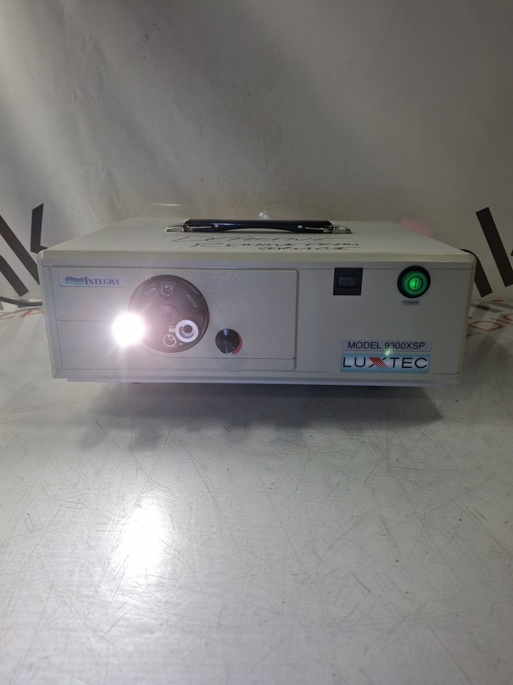 Luxtec 9300XSP Light Source