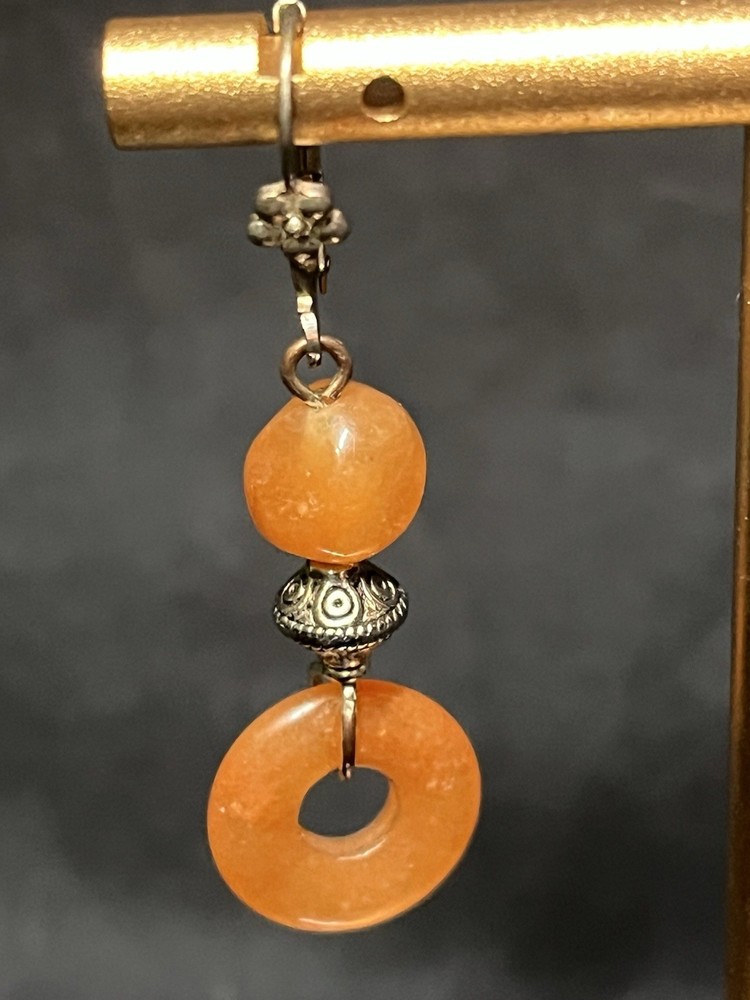 VINTAGE SILVER TONE CARNEALAN DANGLE EARRINGS 2”