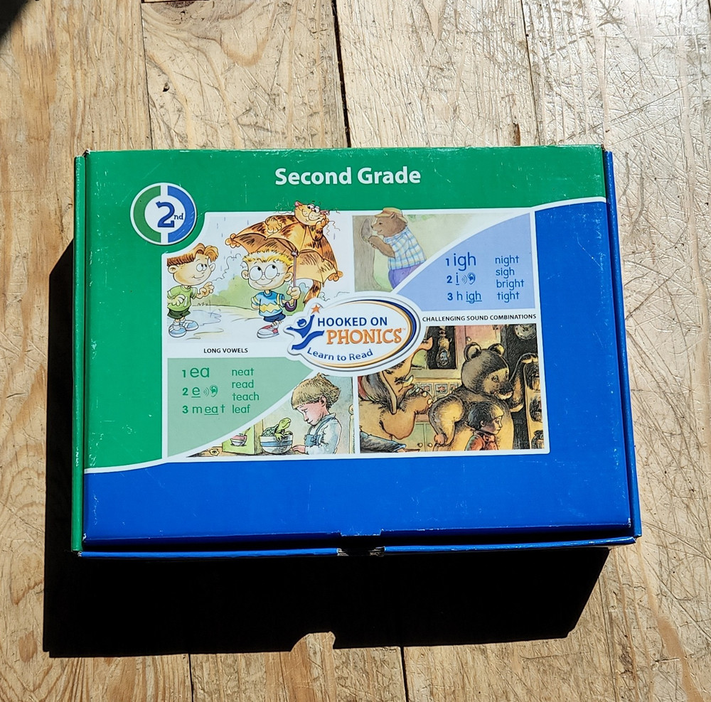 Hooked on Phonics Second Grade Reading Set Books Workbooks Flash Cards CDs