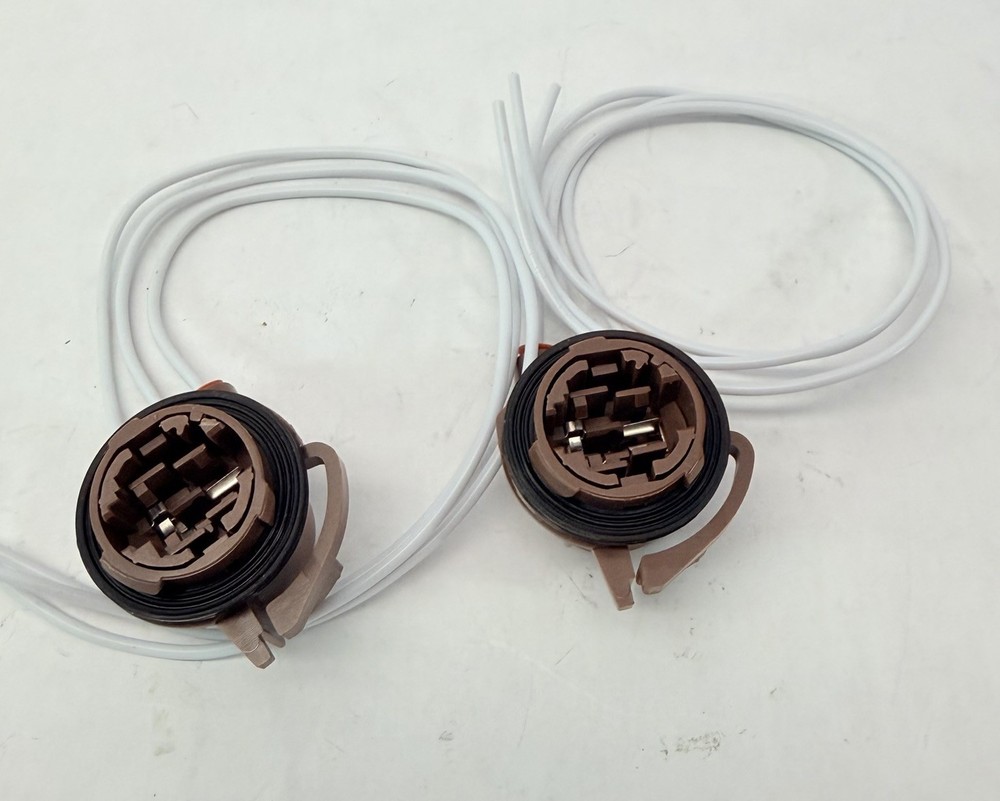 Turn Signal Light Sockets 97-06 Silverado