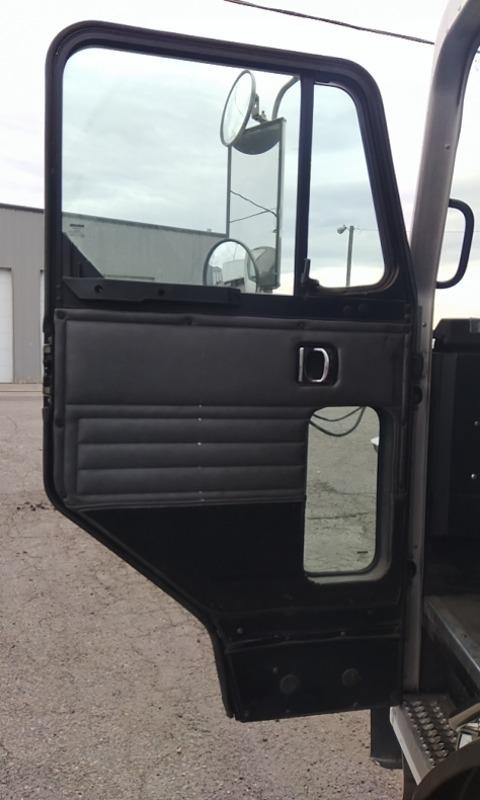 For 2014 PETERBILT 320 1987-2018 DOOR ASSEMBLY Left , CO
