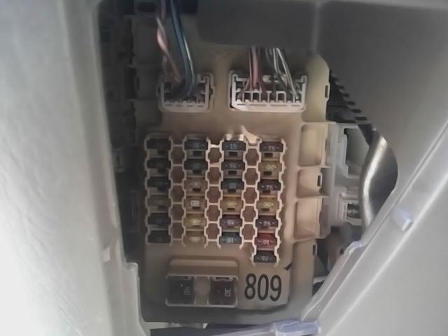 RX300     2000 Fuse Box Cabin 6878
