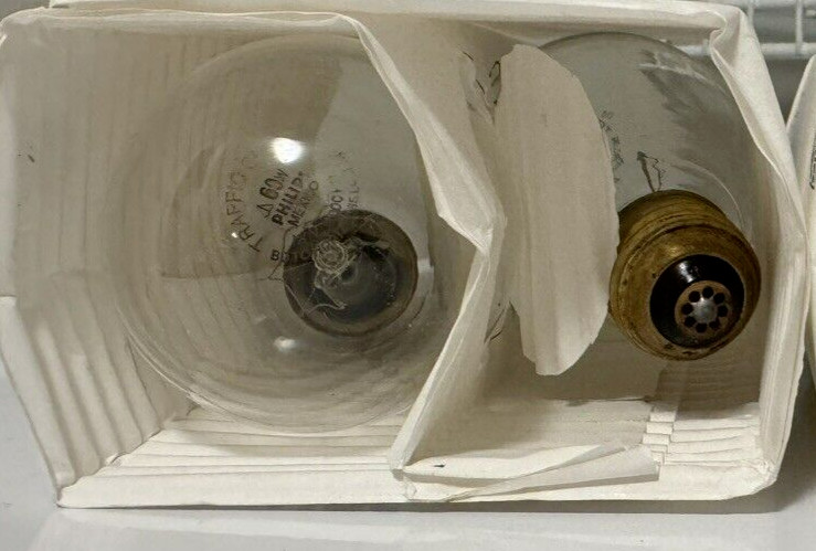 2 Philips 69W Clear A21 Long-Life Light Bulbs / Standard Medium Base 8,000 Hours