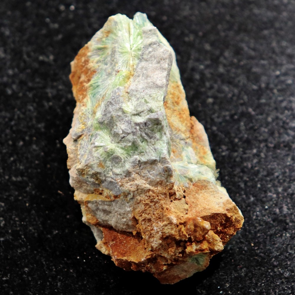 Fluorescent Mineral Specimen: Wavellite from Arkansas (MSC53)