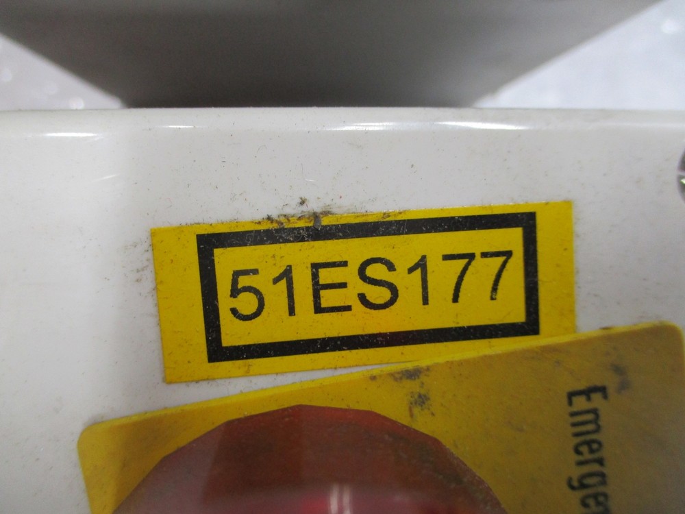 INDUSTRIAL SPARE 51ES177 PUSHBUTTON RED UNMP