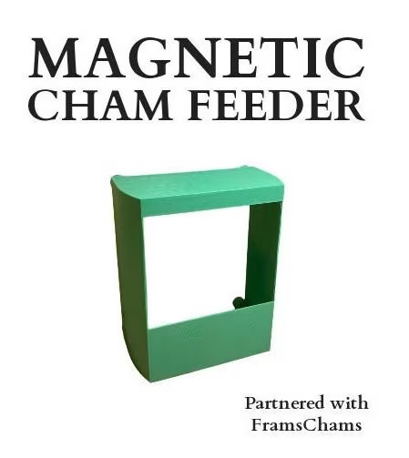 Magnetic Screen Chameleon Feeder