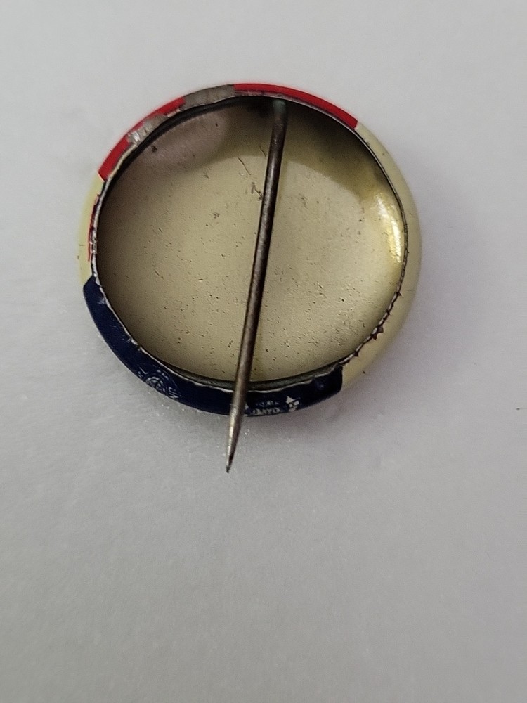Small Pin/button Nixon Nimitz