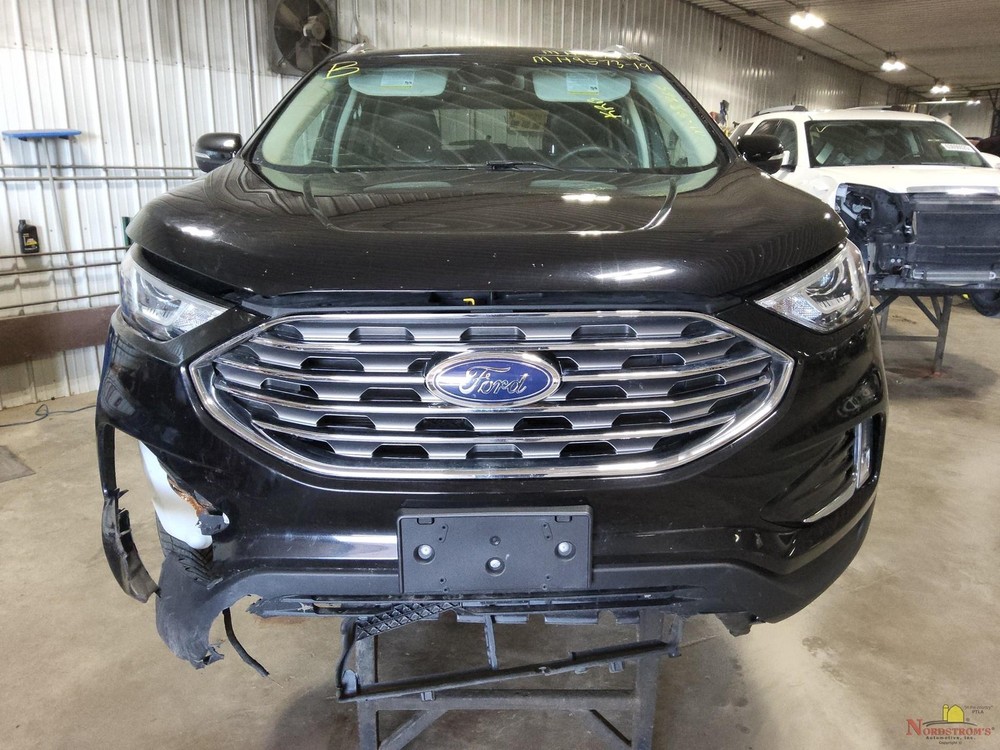 2019 Ford Edge Driver Front Headrest Only Black Vinyl