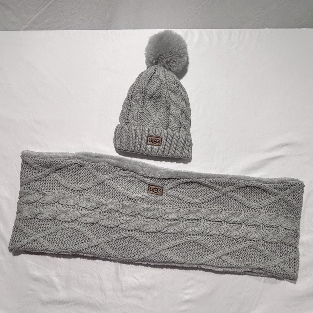 UGG Cable Knit Beanie & Infinity Scarf Set Light Gray / Light Taupe