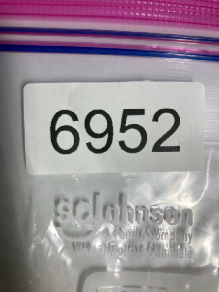 Coats & Clark Thread Pink Machine Embroidery Polyester S965 600 Yds x 2 Spools