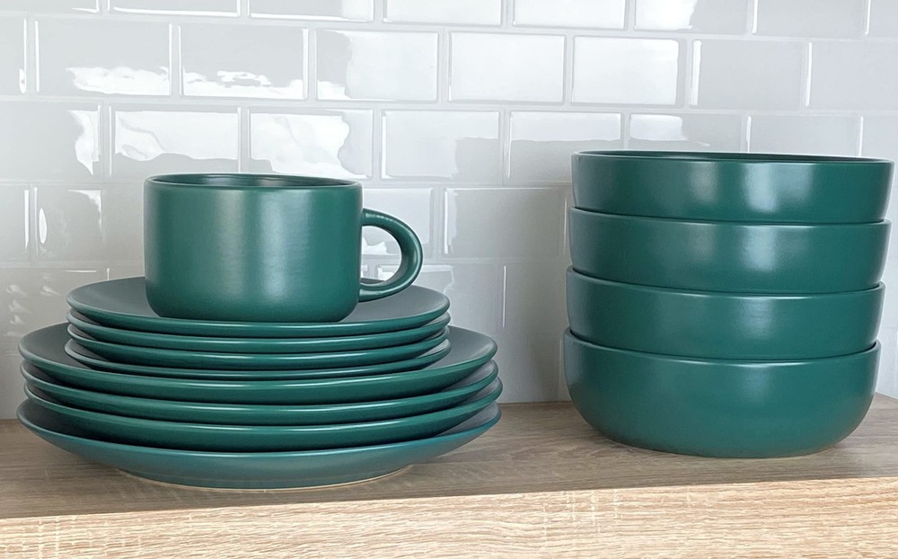 Wazee Matte Coupe Dinnerware Set, 16 pc, Emerald Green