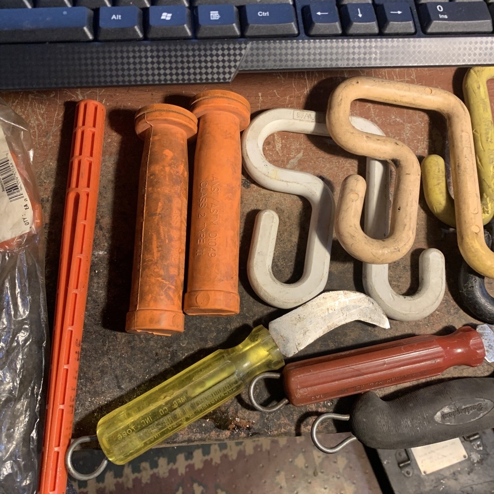 LOT OF LINESMAN TOOLS