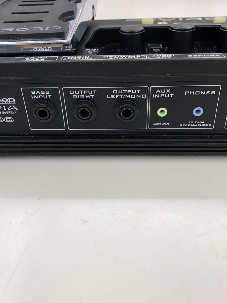 Rocktron Utopia B-200 Bass Effect Pedal