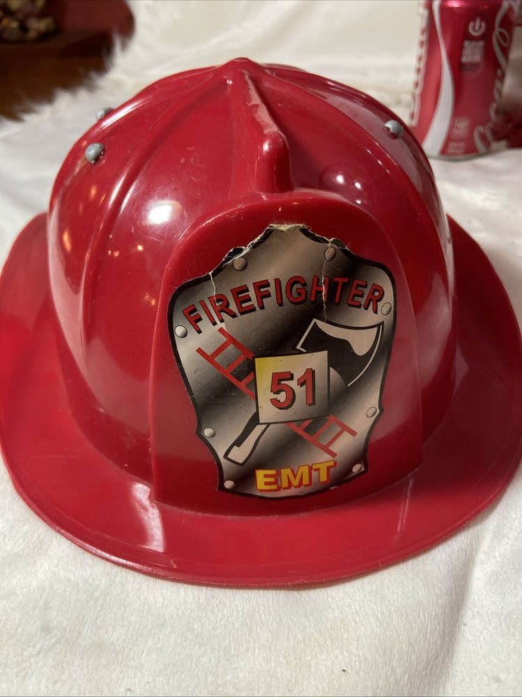 Jr. firefighter helmet 51  EMT