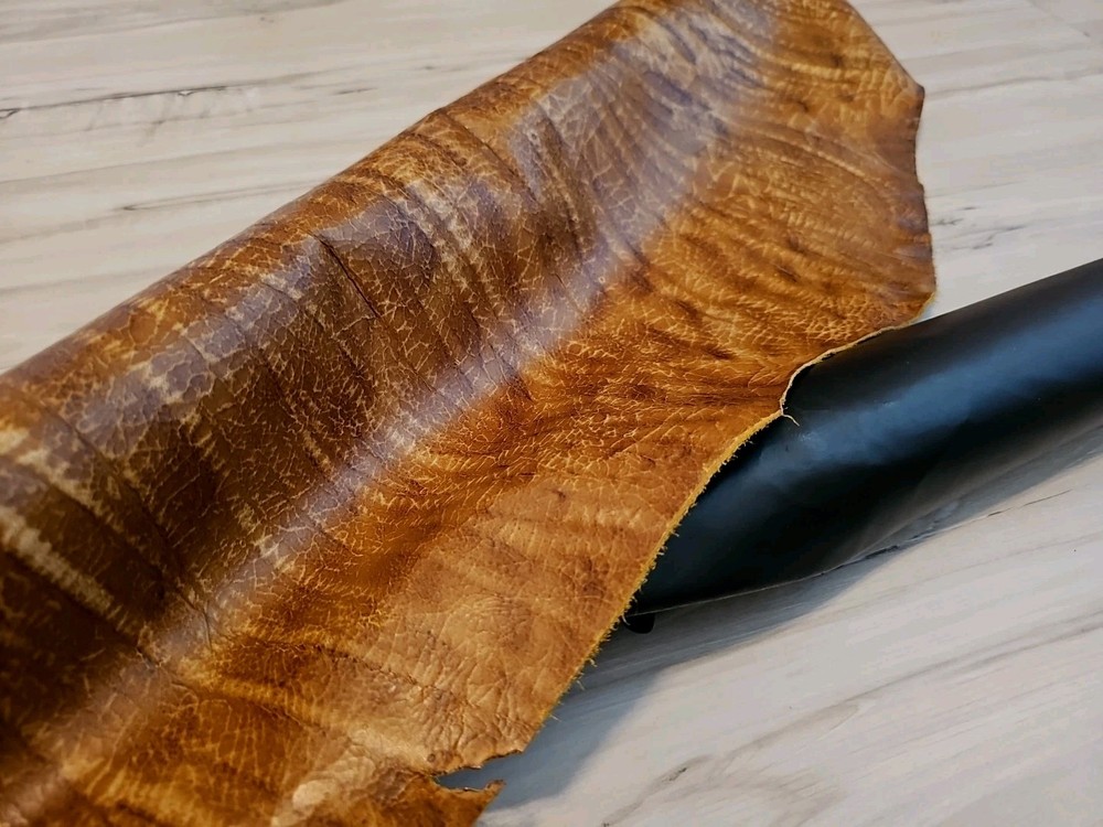 3-4oz SADDLE TAN HAND STAINED LEATHER HIDE SHOULDER M-SOFT PANEL,SHEET 5+sq