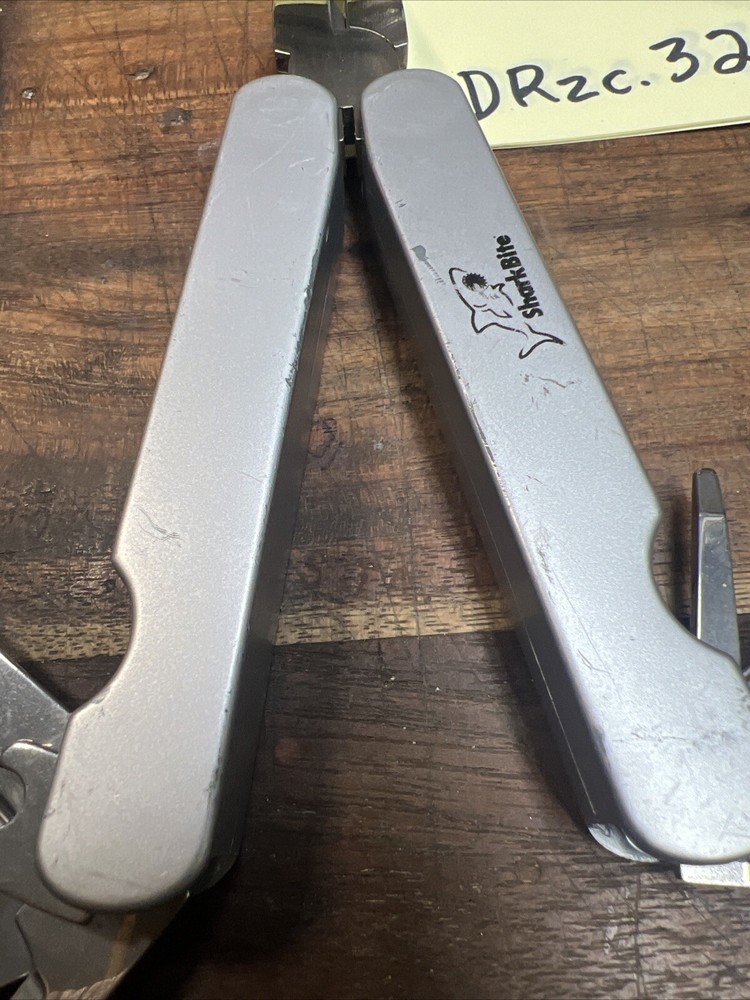 Multitool Stainless Steel - “SharkBite” - Pocket Knife - Otherwise Unbranded