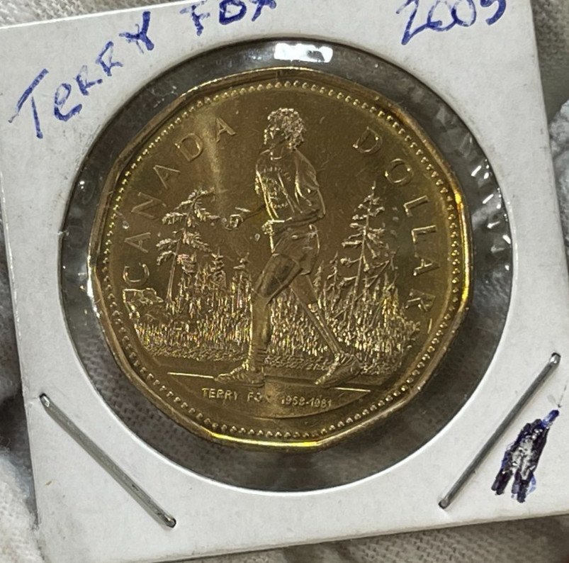 2005 Canada One Dollar Coin Excellent Condition