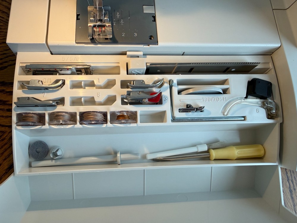 PFAFF Tiptronic 2030 sewing machine